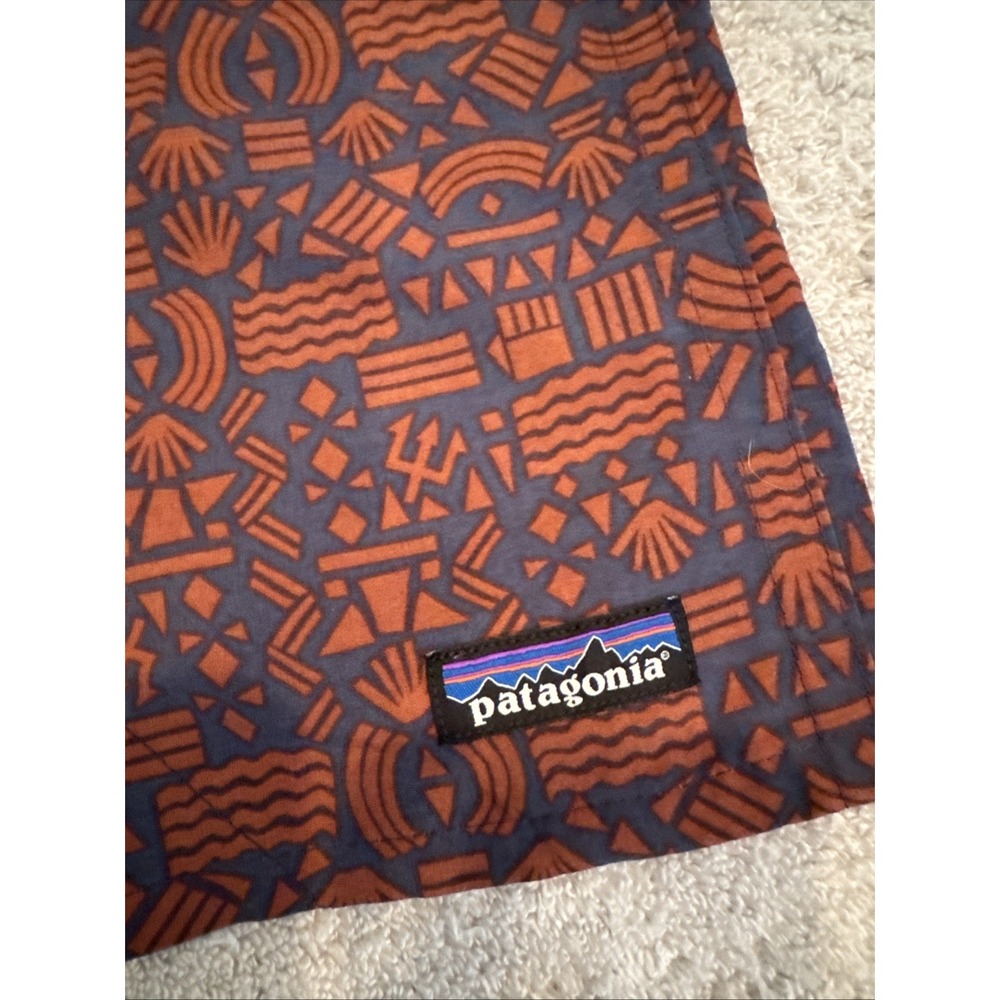 Patagonia Shorts Mens Small RUST/BLACK AZTEC Baggies Swim Trunks Lined - Picture 2 of 16
